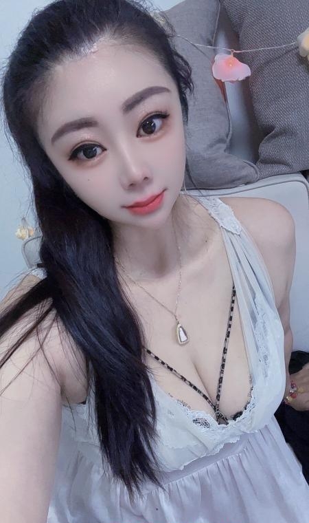 天河巨乳金莲