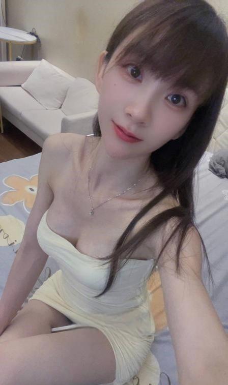 天河苗条性感小仙女