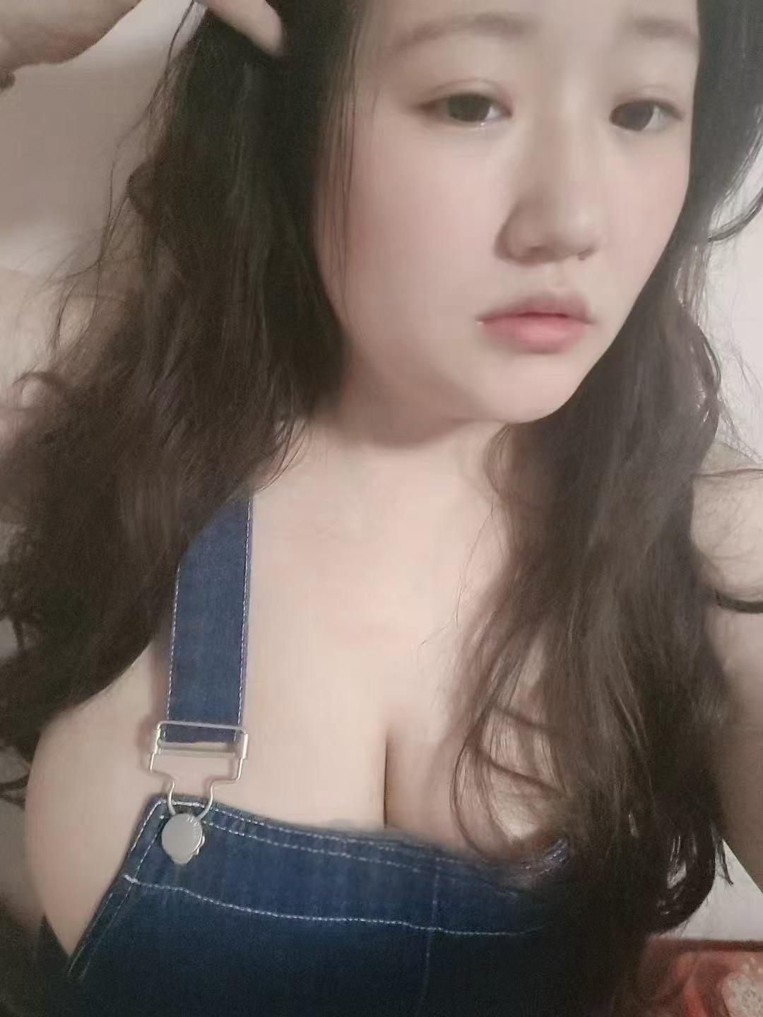 微胖巨乳小倩