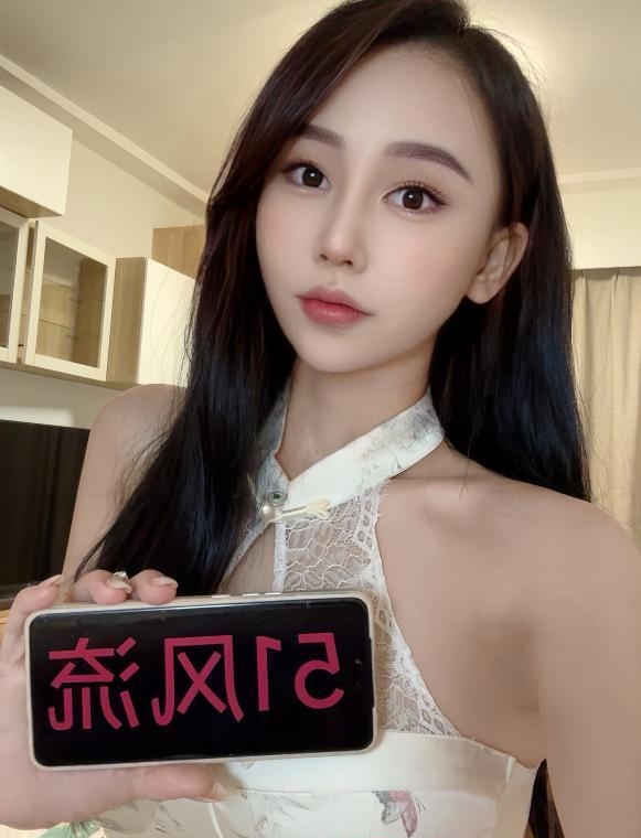 天河腿长大胸小姐姐